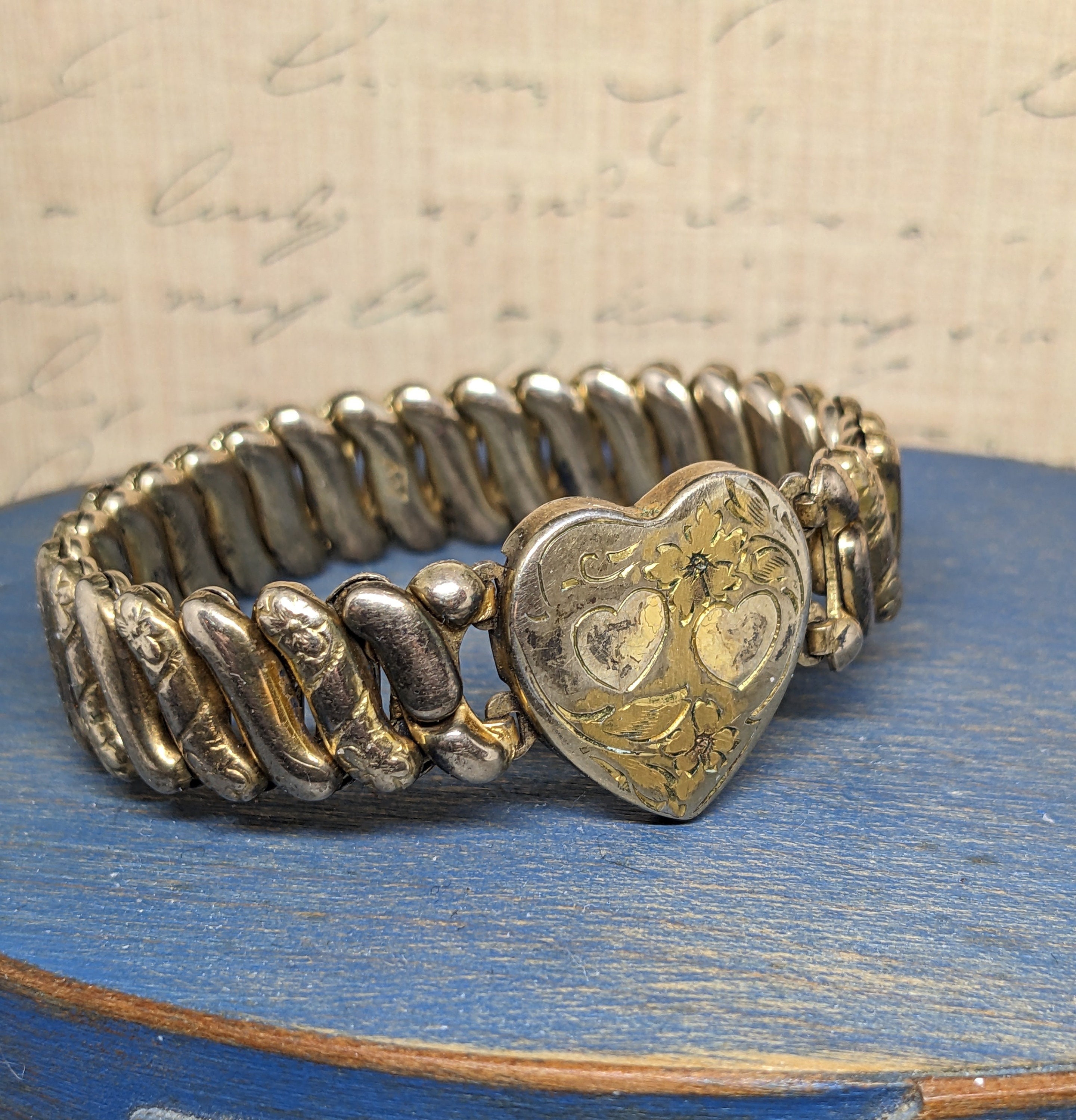 Vintage Marathon Sweetheart Expansion Bracelet With Hearts Gold 