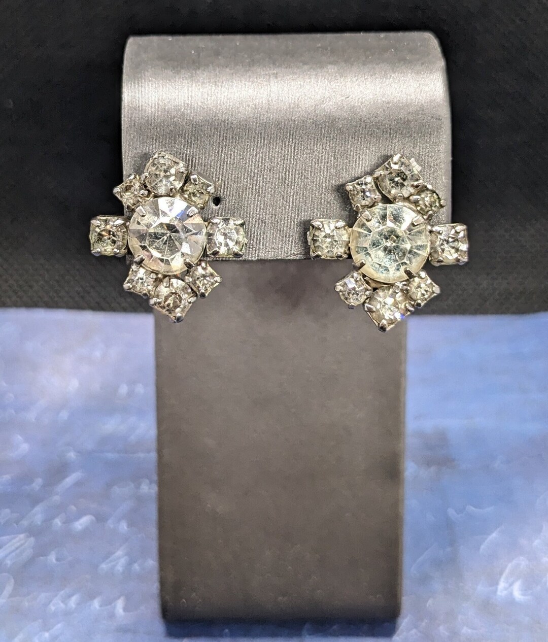 Vintage Clear Rhinestone Cluster Screw Back Earrings Star, Flower