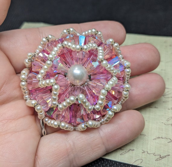 VENDOME パールとクリスタルのブローチ