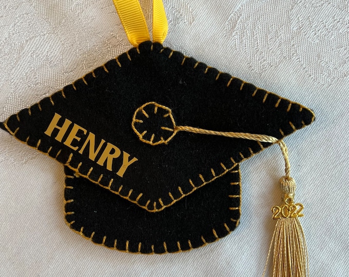 Personalized Graduation Ornament/ Black & Gold Graduation Cap/ Wine Tag/ High School or College Graduation/ Class Gift/ 2024 Graduation