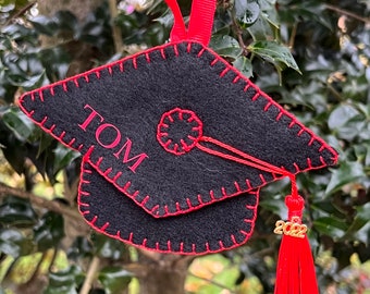 Personalized Graduation Ornament/ Black & Red Graduation Cap/ Georgia Colors/ High School or College Graduation/ 2024 Graduation/Senior Gift