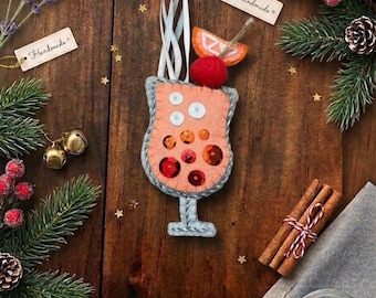 Felt Hurricane Cocktail Ornament, New Orleans Cocktail Decor,Handmade Bar Cart Ornament, Hostess Gift for Drink Lovers, Mardi Gras Favor