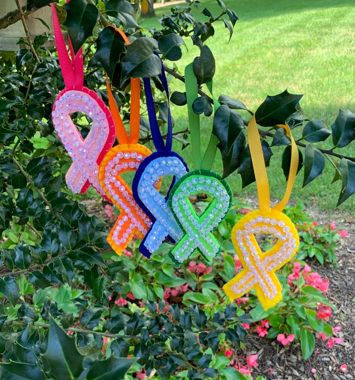 Handmade Beaded Awareness Ribbon Ornament: Cancer Support - Etsy