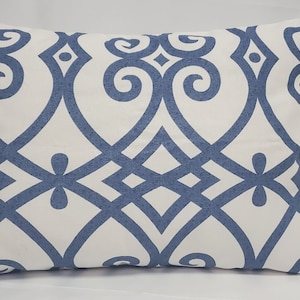 Blue and white geometric print pillow cover with zipper 14" x 21"