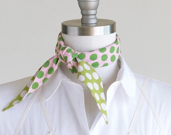 Grün & Pink Dot Seersucker Halstuch: Handgemachte Baumwolle Ascot Schal
