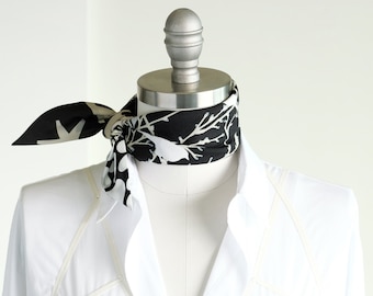 Black and white patchwork print scarf, triangle bandana, ascot neckerchief, french chic scarf, stylish bun wrap, head scarf, soft choker tie