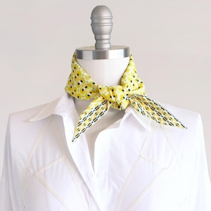 Yellow plaid seersucker neckerchief, cute casual cotton summertime scarf, daily outfit ascot, western style check bandana, denim upgrade