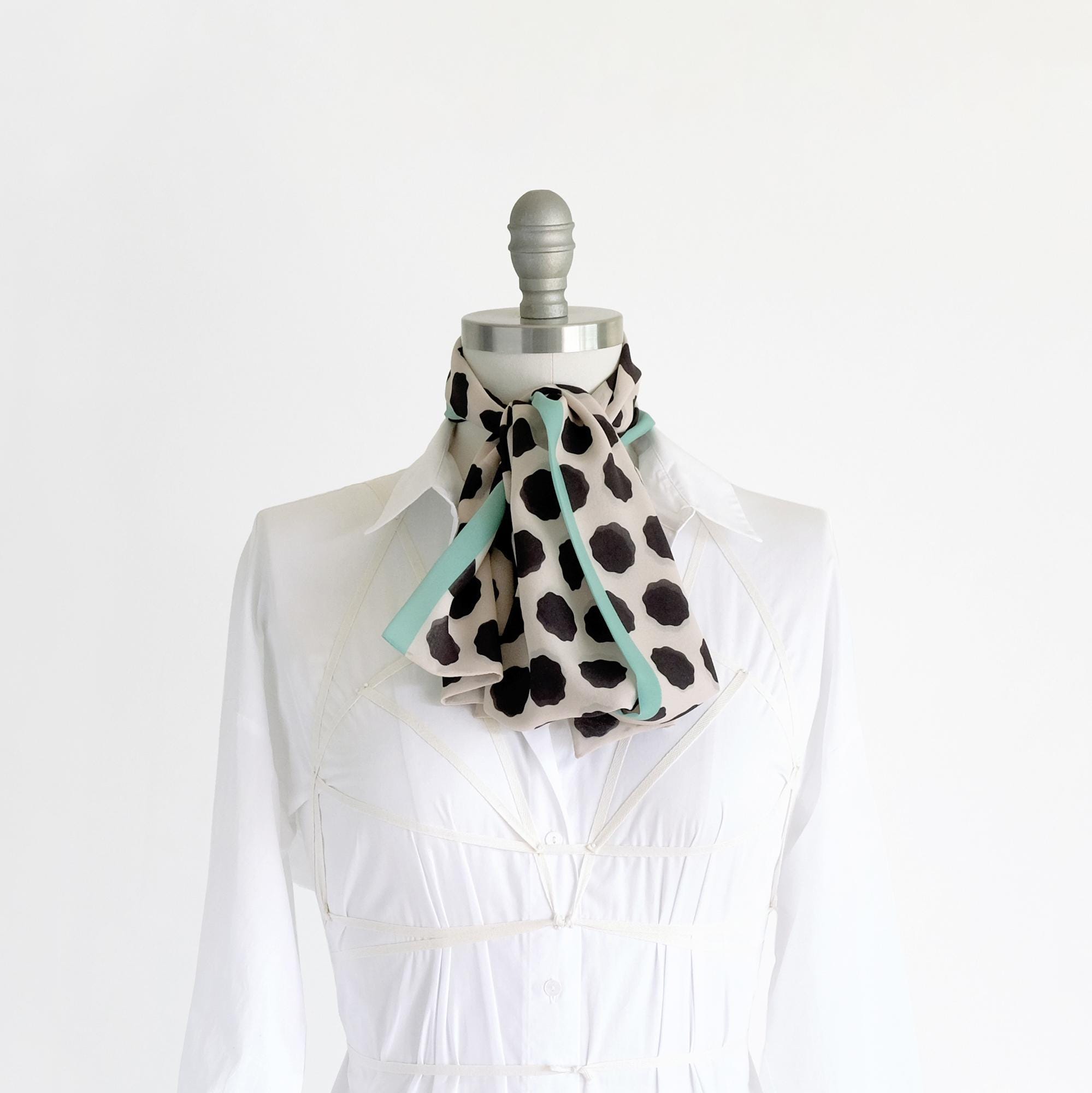 Foulard Ascot Charles Le Jeune - Noir, étoiles, Microfibre, 14x128cm, Neuf Avec étiquettes