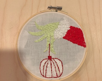 Grinch hand ornament borduurwerk