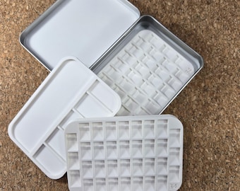 Paleta de acuarela mediana de sobremesa, dos capas de paleta