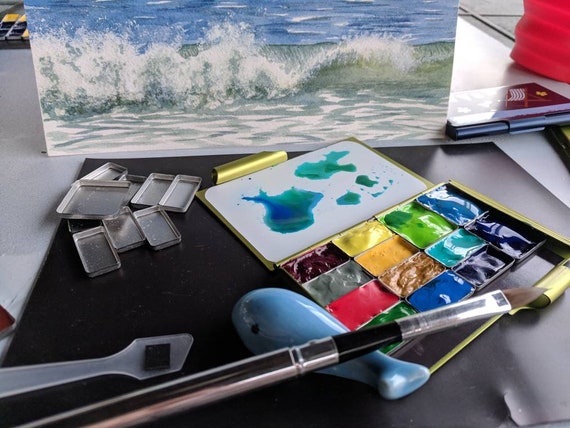  Professional Watercolor Paint Set, 12 Unique Water Colors in  Inspirational Watercolor Tin w/Removable Tray, Travel Watercolor Set, Mini  Watercolor Set