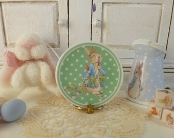 Peter Rabbit Green Dots Dollhouse Plate in 1:12 Scale