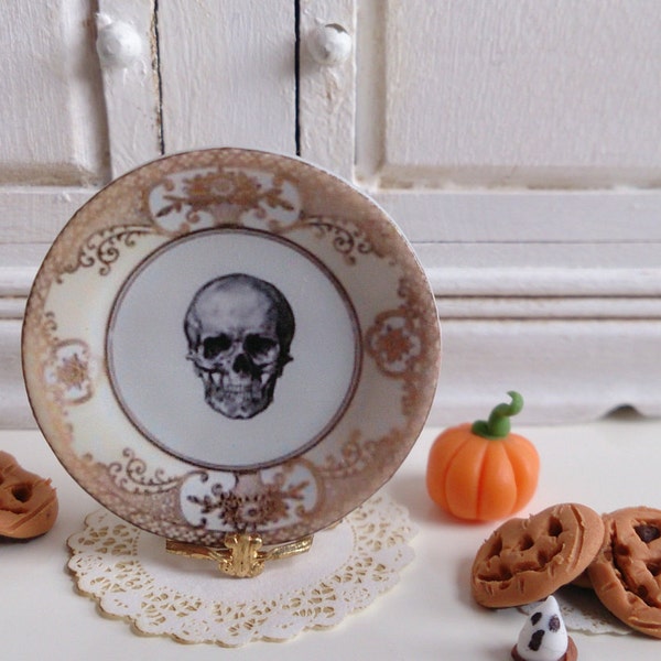 Halloween Black Skull & Gold Dollhouse Miniature Plate