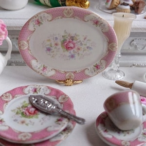 Rose Pink Dollhouse Tray.Puppenhaus-Miniaturteller.Assiette de maison de poupée.Poppenhuis plaat.Poppenhuis miniatuur
