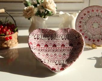 Plato de corazón de amor en miniatura para casa de muñecas a escala 1/12