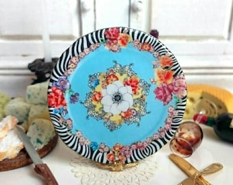Dollhouse Miniature Plate 1:12 Scale.