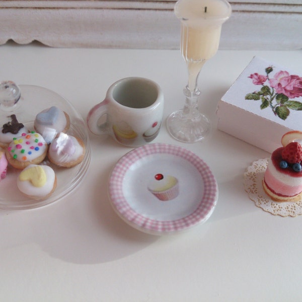 Sweet Cupcake Coffee Mug and Dollhouse Plate