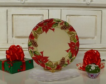 Christmas Dollhouse Plate in 1:12 Scale.