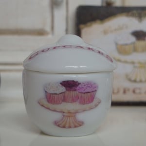1:12 Scale Bakery Cupcakes Dollhouse Miniature Porcelain Bowl.