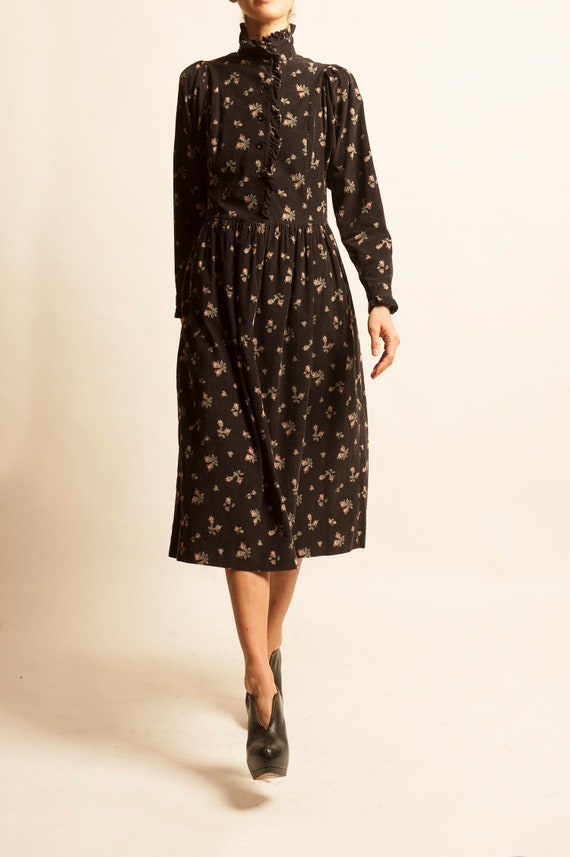 Smock day dress Laura Ashley from 1980’s motif flo