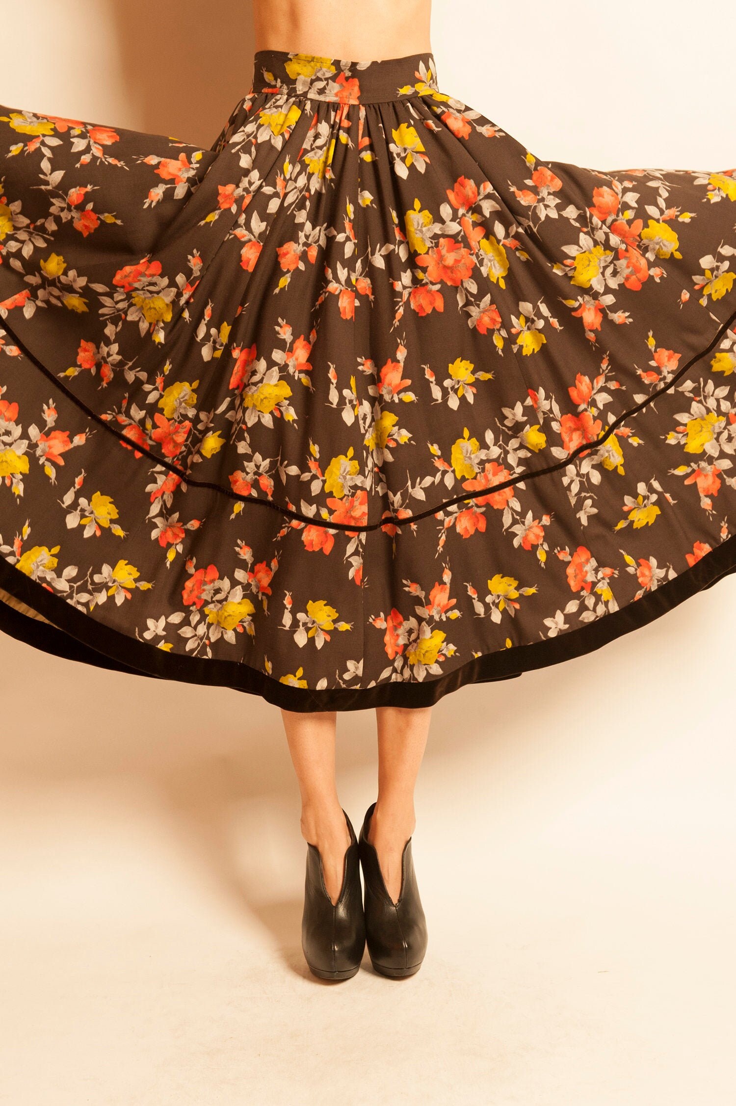 1970s flared skirt