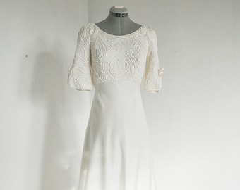 PRONOVIAS wedding dress / luxe wedding dress / silk satin wedding dress / modern wedding / vintage wedding dress / pronovias bride