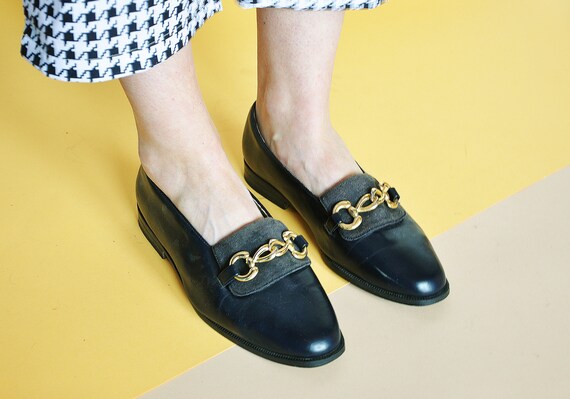loafers with gold chain