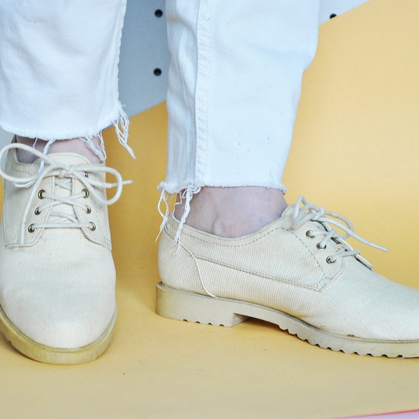 90s CANVAS oxfords boho OXFORDS preppy oxfords hippie oxfords bohemian oxfords white oxfords ivory oxfords / Size 6.5 uk / 4 uk / 37 eu