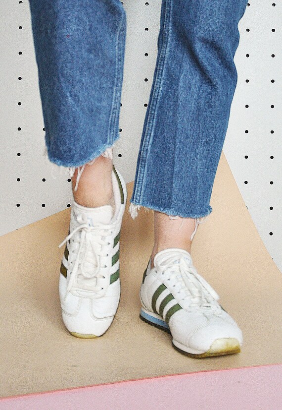 90er Jahre ADIDAS Sneakers adidas Originale adidas Trainer weiße Sneaker retro Sneakers old school sneakers Größe 9 uns 6,5 uk 40 eu 90er Jahre ADIDAS Sneakers adidas Originale adidas Trainer weiße Sneaker retro Sneakers old school sneakers Größe 9 uns 6,5 uk 40 eu
