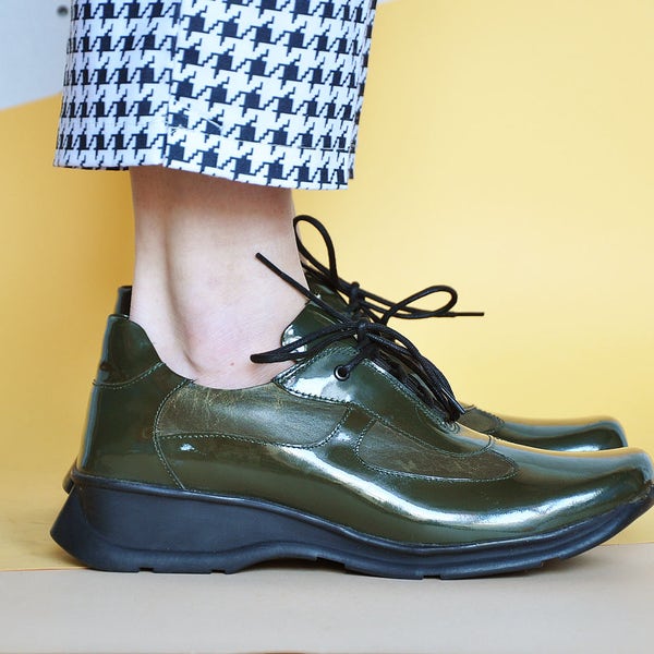 90s chunky sneakers