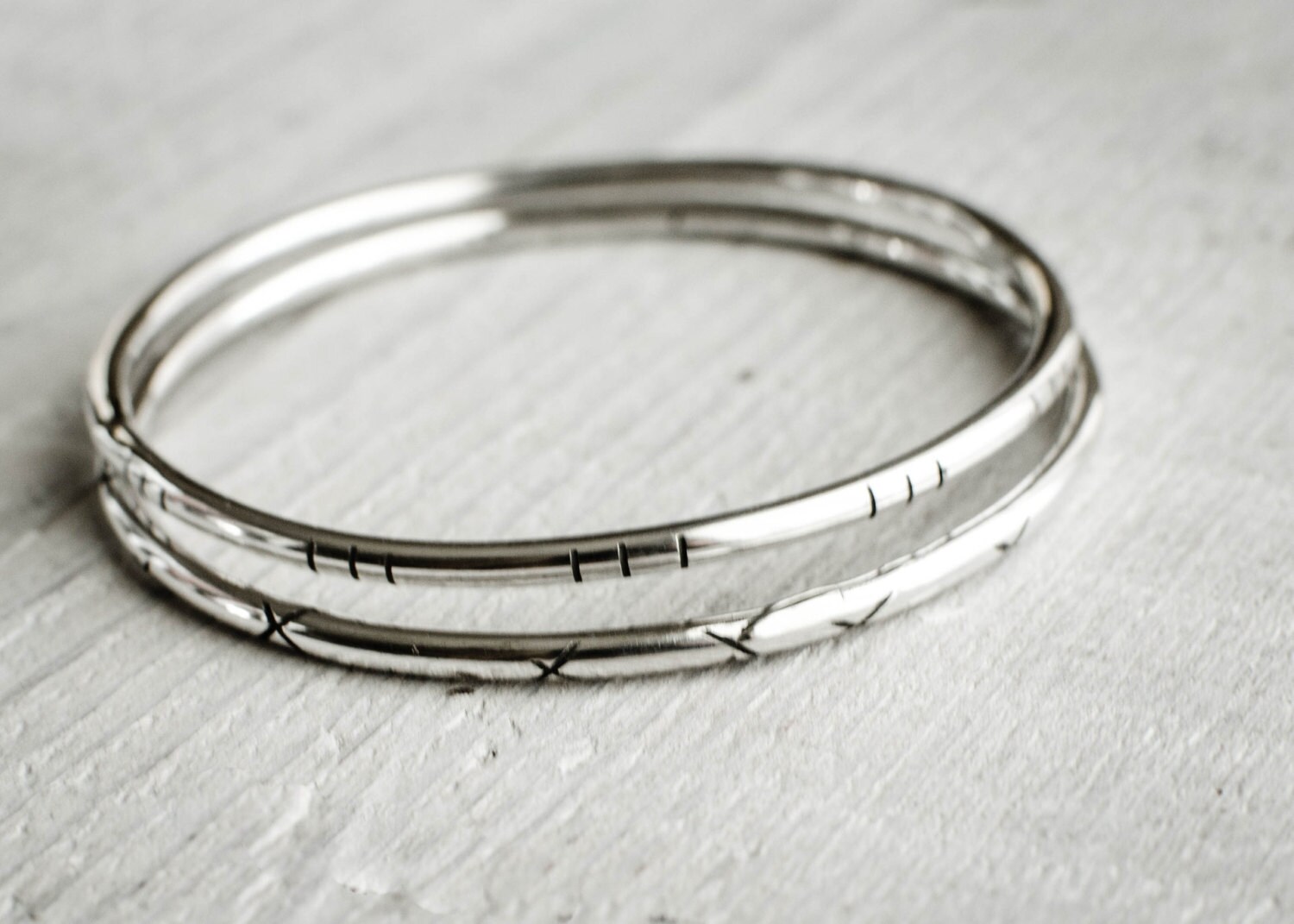 トゥアレグ silver1000 bangle A Solid Silver Bangle Bracelet, 3 Mm, Line, Cross, Timeless