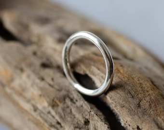 Minimalist solid silver ring, high-quality, stackable, boho style, 925 sterling silver designer ring, artisan jeweler