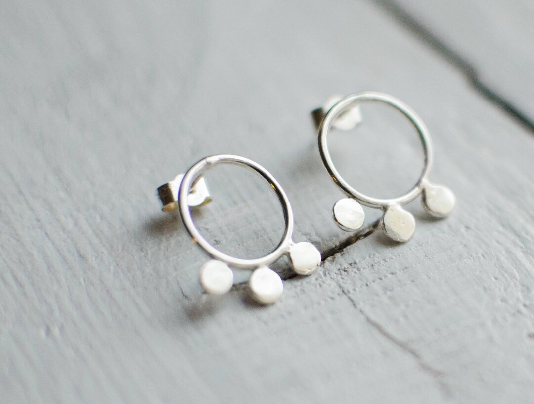 Puce d'oreille argent massif ,minimaliste ,délicat ,cercle ,moderne - Etsy France