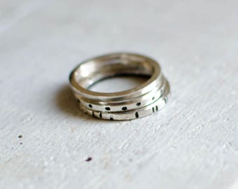 Au choix , 1  bague  argent massif, SUR COMMANDE, minimaliste , graphique , discète , bague a empiler , noir et blanc