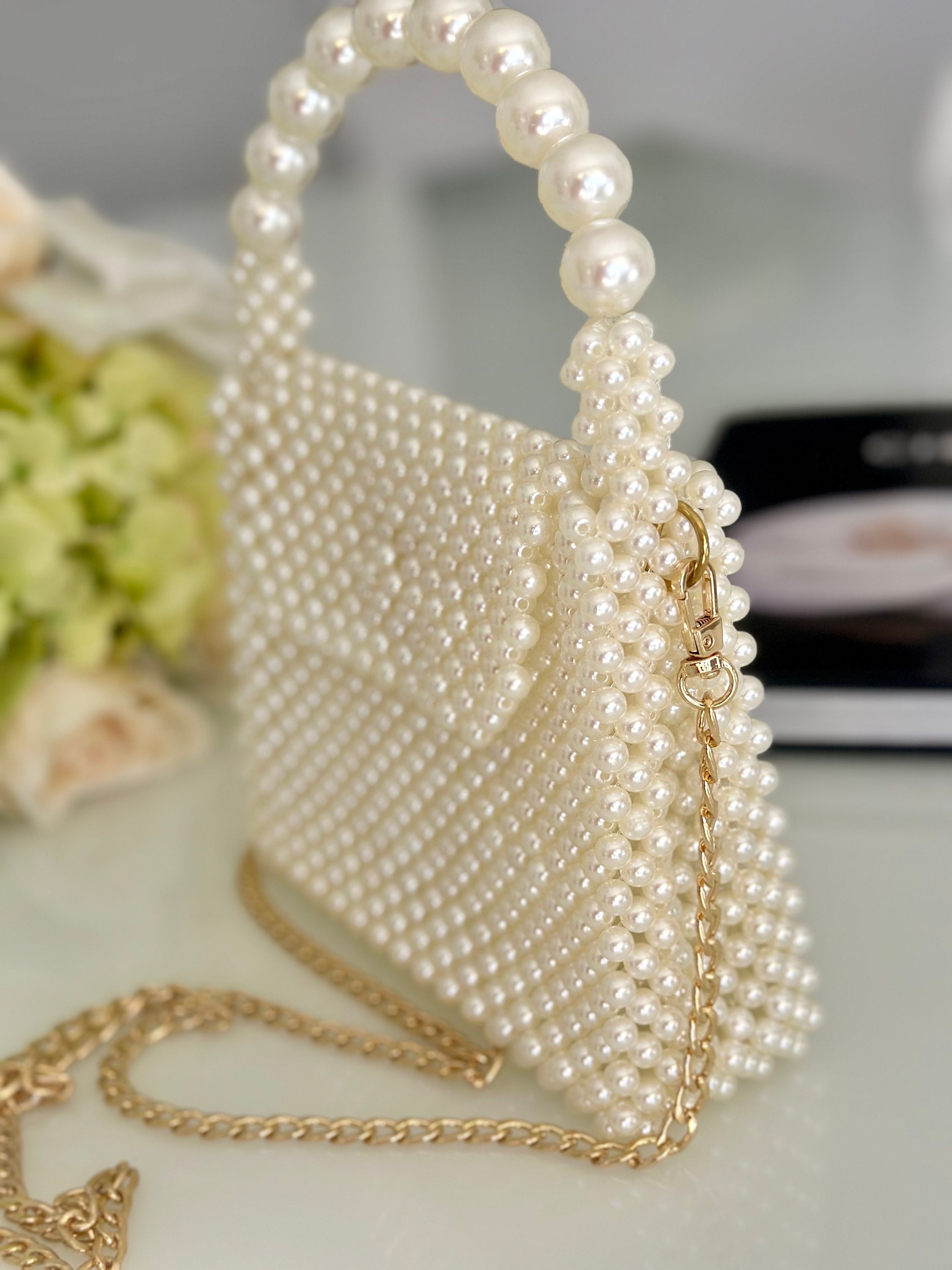 Elegant Hand Bag Shell Shape Pearls Evening Bag
