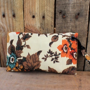 Vintage Floral Waxed Canvas Wrist Wallet Waxed Canvas Clutch image 2