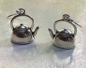 Kettle earrings, teapot earrings, fun earrings, perfect for any occasion earrings, Alice in Wonderland tea party jewellery