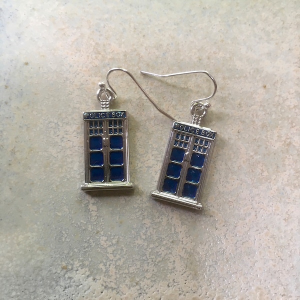 Tardis earrings, Dr Who earrings, Dr Who jewellery, Dr Who themed jewellery, Tardis jewellery, Dr Who fan gift.