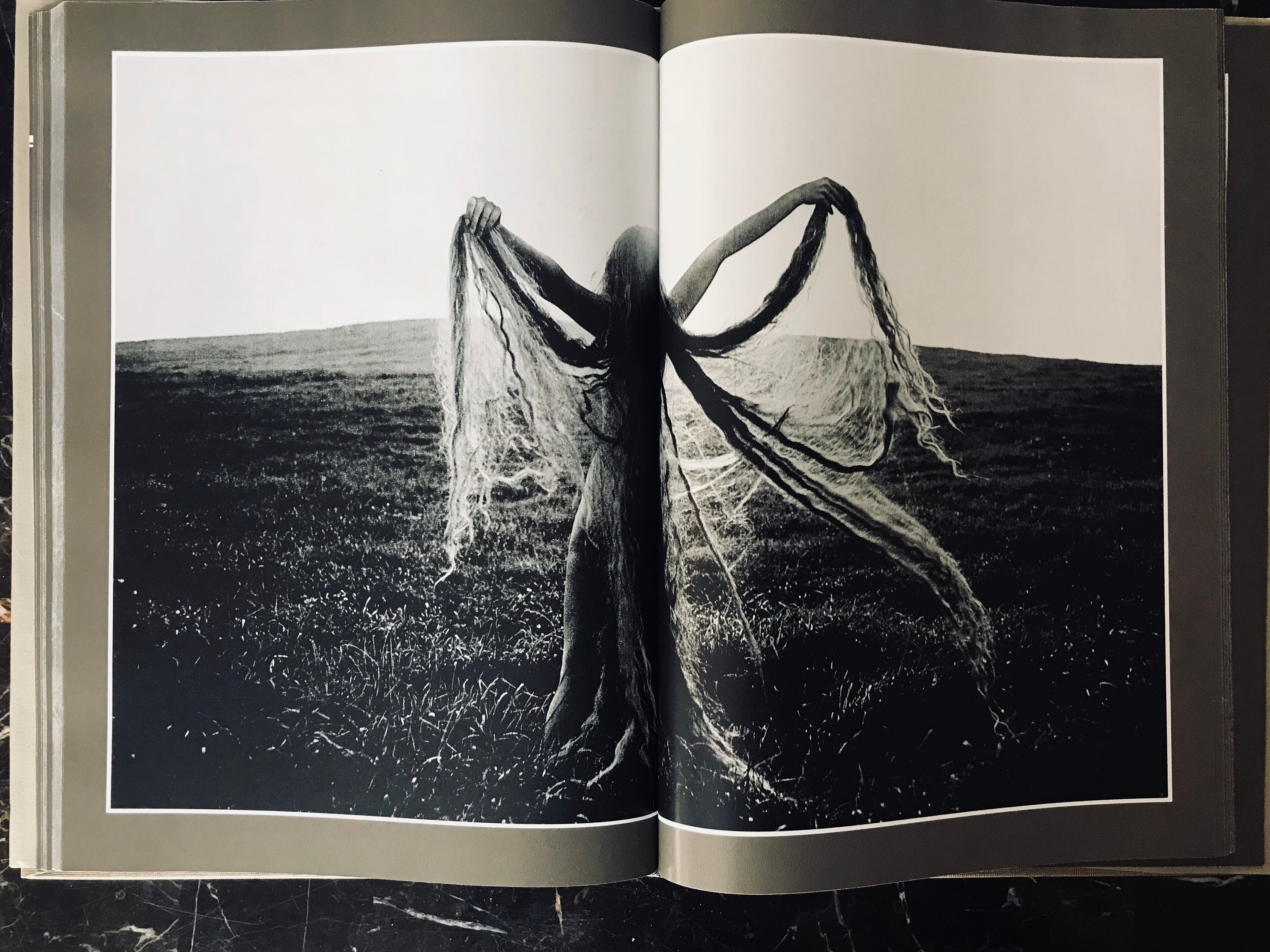 Art Photography Nudes Rimantas Dichavicius - Ziedai Tarp Ziedu 