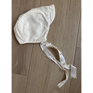 Vintage Baby Bonnet With Woven Pattern & Satin Ties
