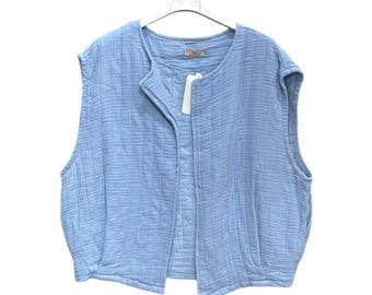 Ball Vest in Double Quilted Cotton Gauze.