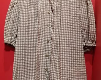 Top in fine cotton voile with gingham print.
