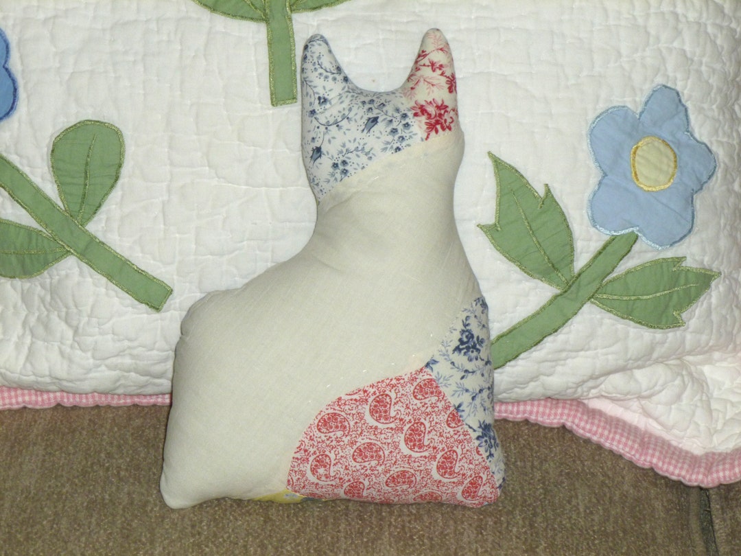 OOAK Cat Pillow, Quilted Cat Pillow, Tattered Cutter Quilt, Quilted