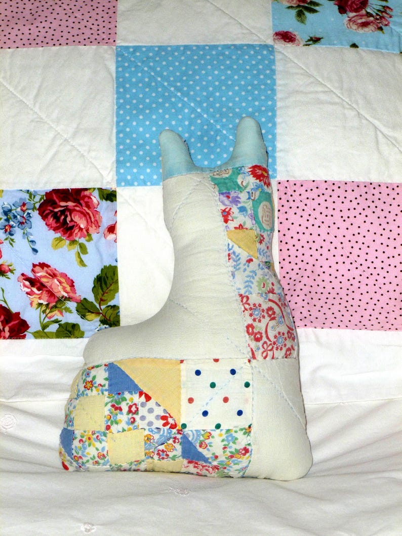 Quilted Cat Pillow: Upcycled Antique Cutter Quilt, Chic Decor image 1