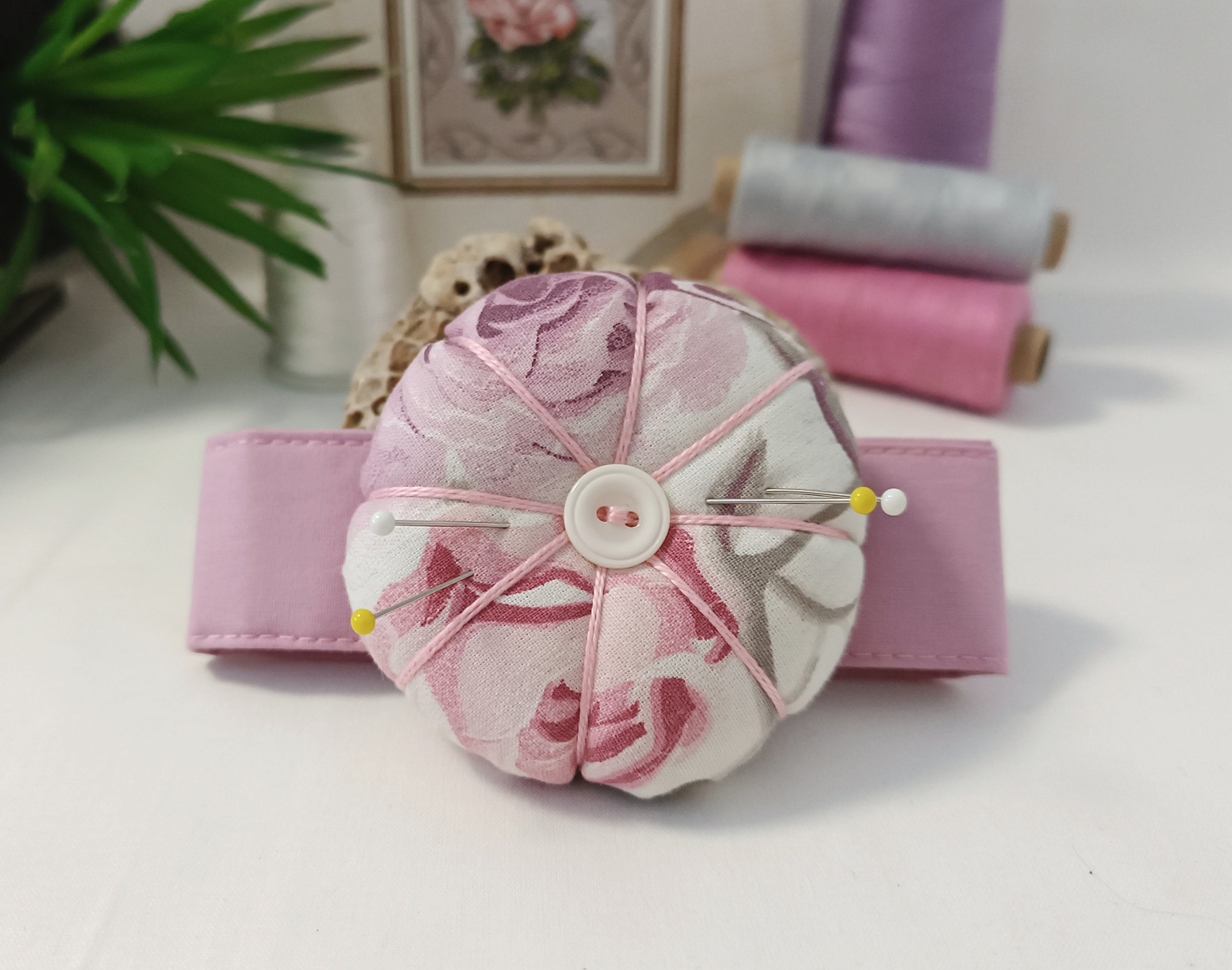 2X Floral Small Wrist Pin Cushion For Sewing With Adjustable