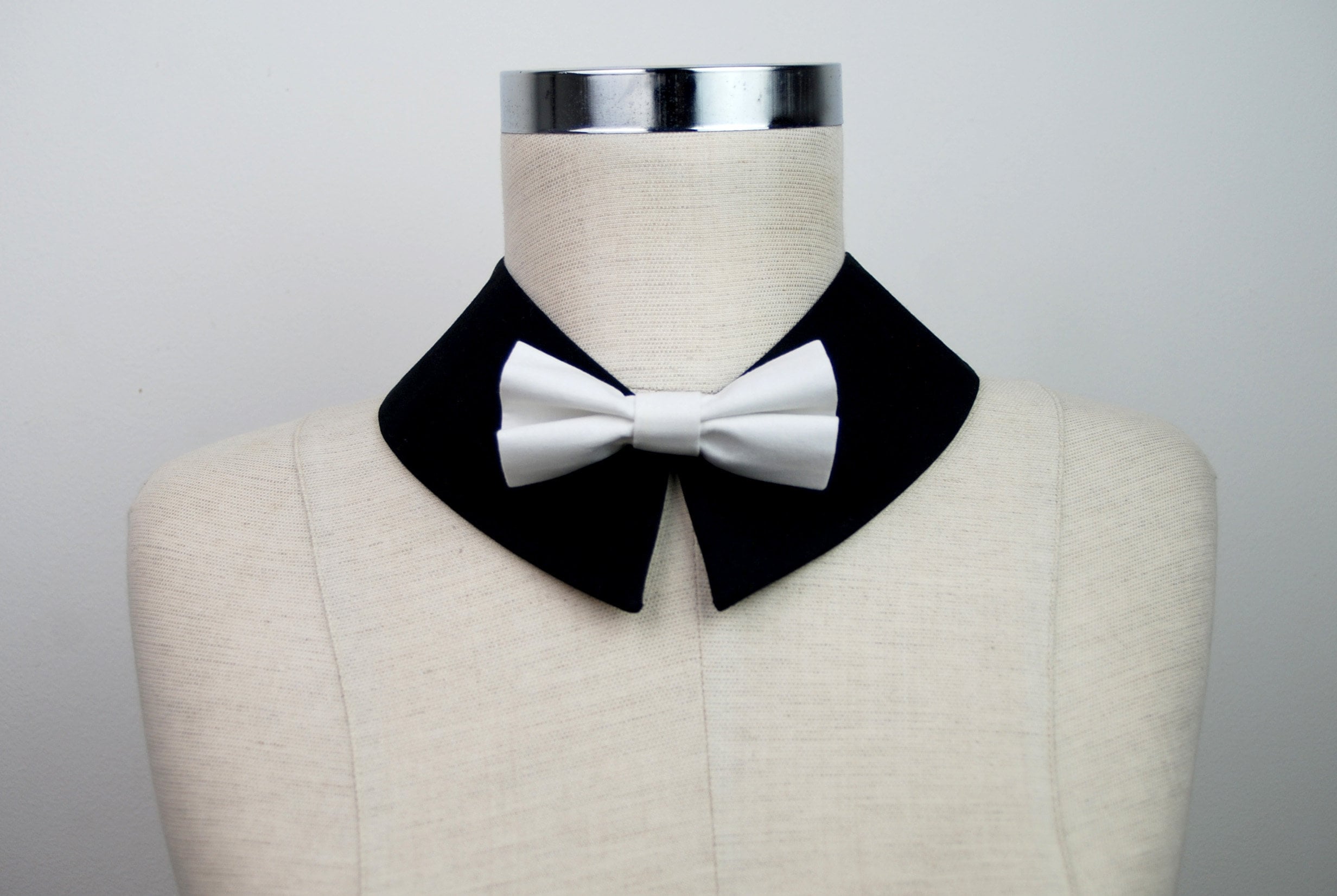 collar to wear with bow tie