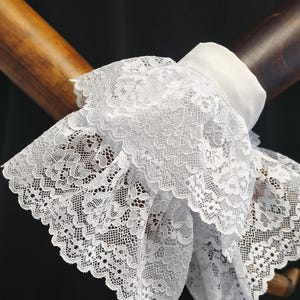 Lace Victorian jabot and wrist cuffs set Jabot and wrist cuffs pirate accessories costume set Vampire dress outfit Mad Hatter costume image 2