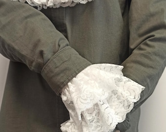 Scottish kilt accessory Jabot collar and Wrist Cuffs, Vintage lace collar and cuffs, Pirate costume, Historical Cravat, Vintage cosyplay
