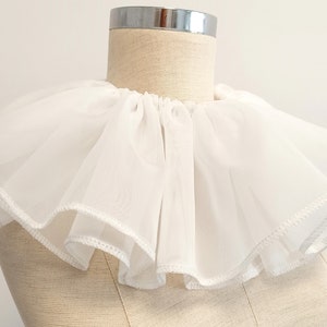 Ruff collar and wrist cuffs Elizabeth ruffle neck collar Victorian detachable collar Circus Costume accessorie