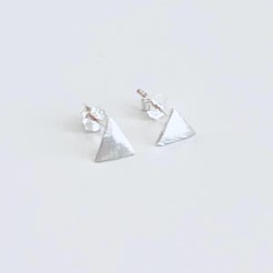 Tiny Silver Triangle Stud Earrings. Sterling Silver Triangle Studs. Itsy Bitsy Triangle Studs. Everyday Earrings. Minimalist Jewelry.